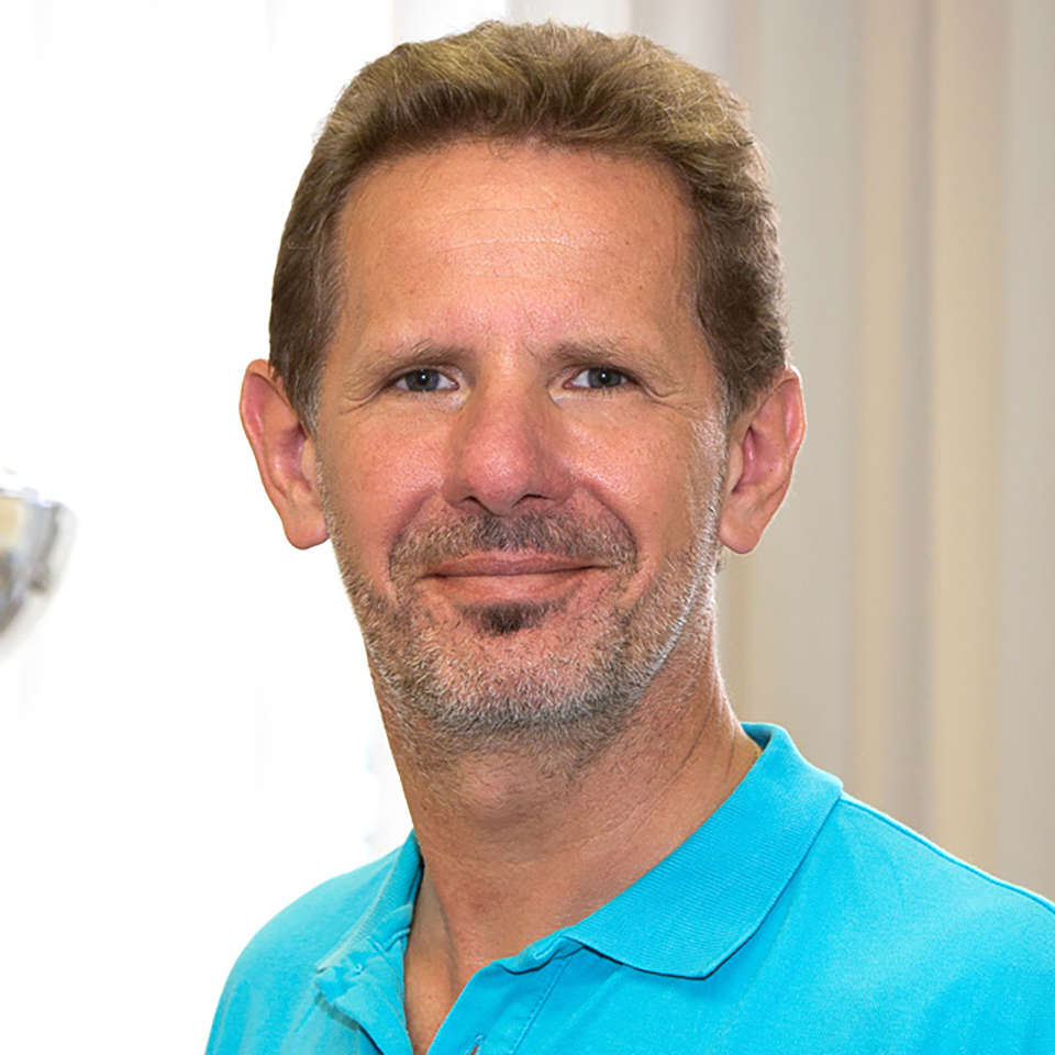Herr Dr. med. dent. Jörg Tschierschke